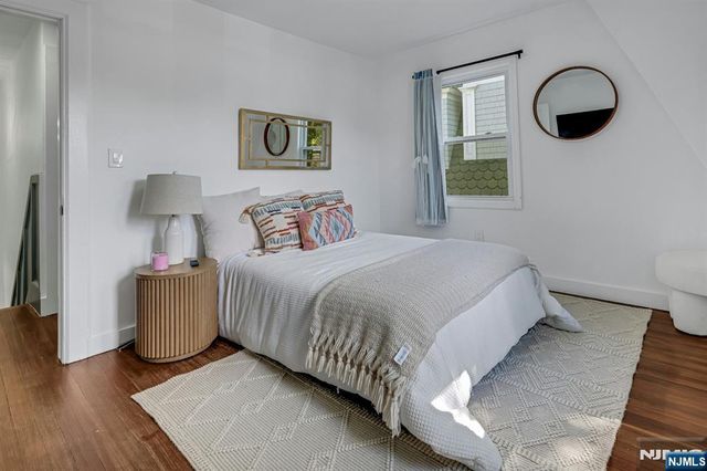 34 Cloverhill Place, Montclair, NJ 07042