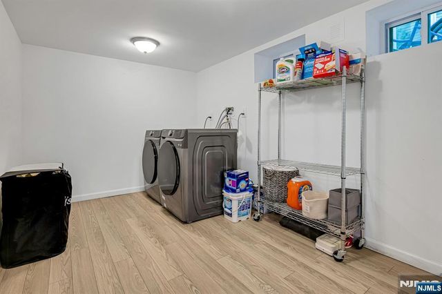 34 Cloverhill Place, Montclair, NJ 07042