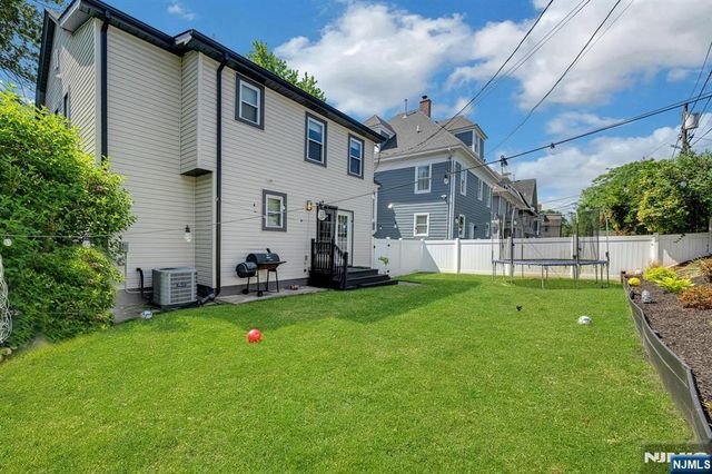 34 Cloverhill Place, Montclair, NJ 07042