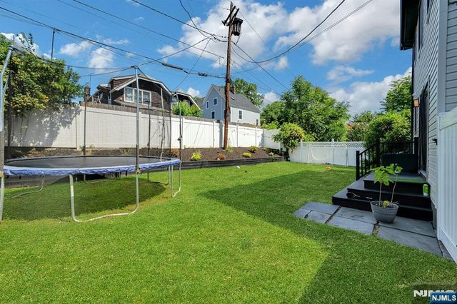 34 Cloverhill Place, Montclair, NJ 07042
