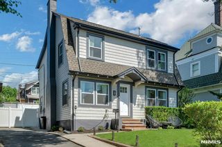 34 Cloverhill Place, Montclair, NJ 07042