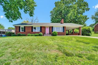 2527 Northminster RD, Roanoke, VA 24012