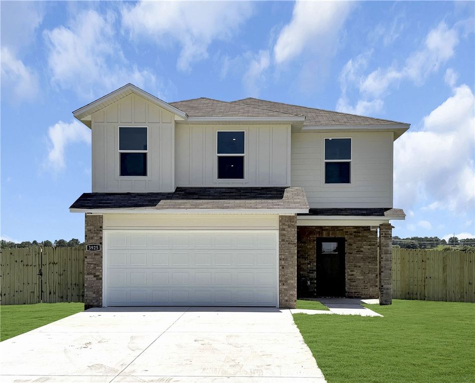 3823 Crescent Springs Avenue, Springdale, AR 72764