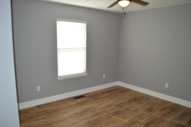 2006 Glisson Drive, Tunnel Hill, GA 30755