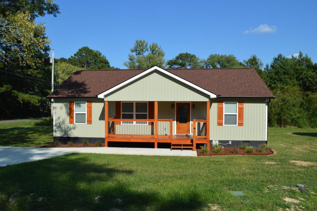2006 Glisson Drive, Tunnel Hill, GA 30755