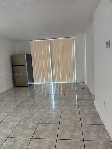 19851 SW 114th Avenue 207, Miami, FL 33157