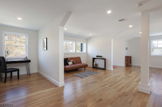 2274 Lyde Pl, Scotch Plains Twp., NJ 07076