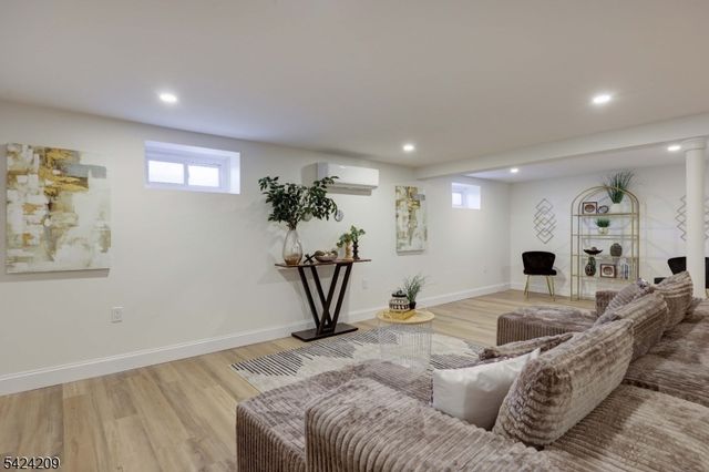 2274 Lyde Pl, Scotch Plains Twp., NJ 07076