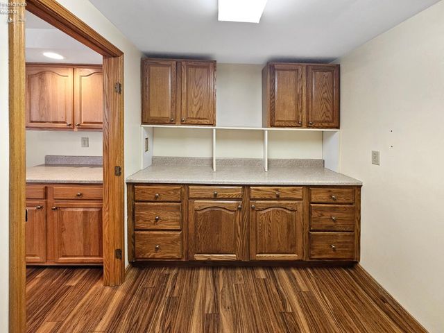 W 827 Maple Street, Clyde, OH 43410