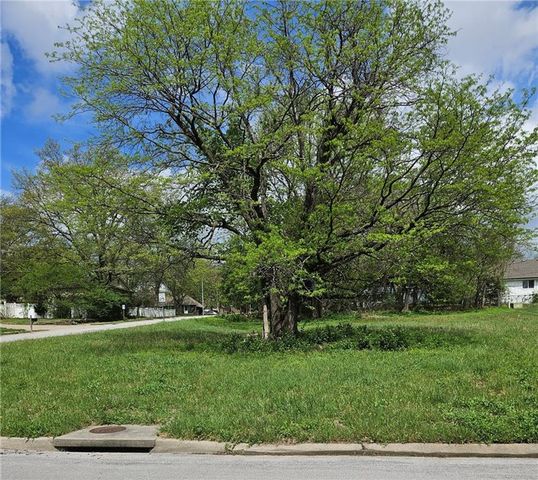 13400 E 53rd Terrace, Kansas City, MO 64133