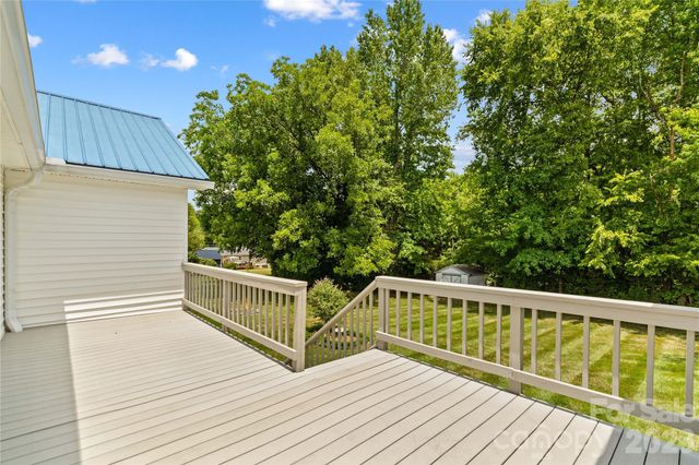 306 3rd Creek Church Road, Cleveland, NC 27013