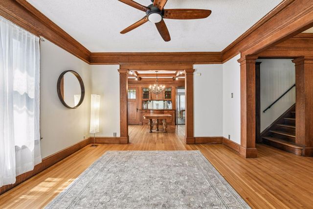 3304 1st Avenue S, Minneapolis, MN 55408