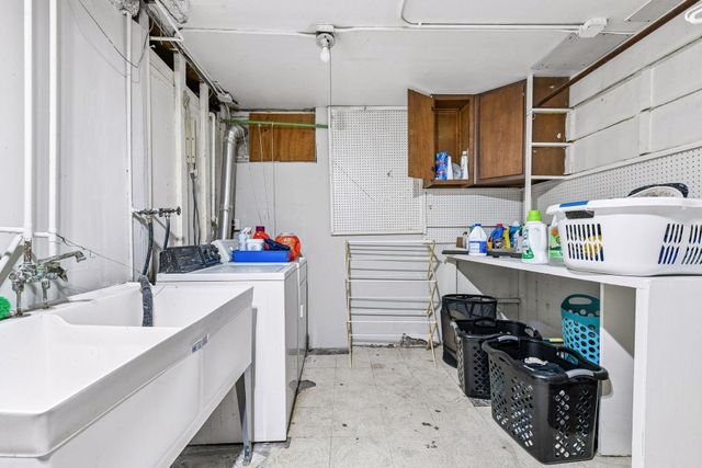 3304 1st Avenue S, Minneapolis, MN 55408