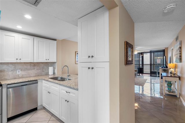 19701 GULF BOULEVARD 307, Indian Shores, FL 33785