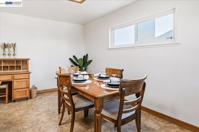 3439 Wyndale Dr, Castro Valley, CA 94546