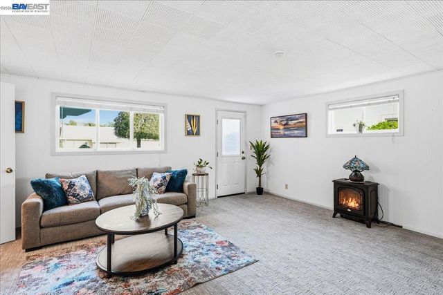3439 Wyndale Dr, Castro Valley, CA 94546
