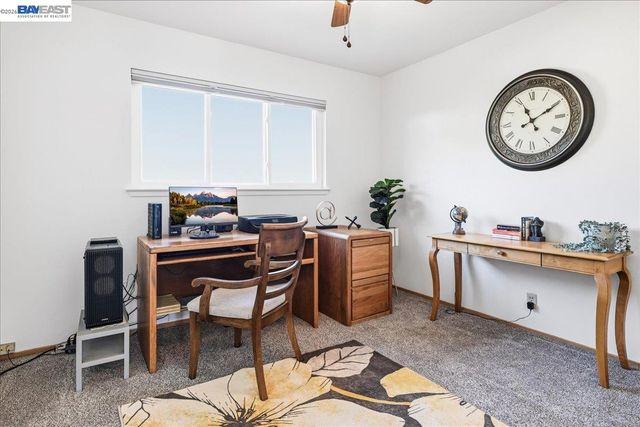 3439 Wyndale Dr, Castro Valley, CA 94546
