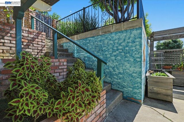 3439 Wyndale Dr, Castro Valley, CA 94546