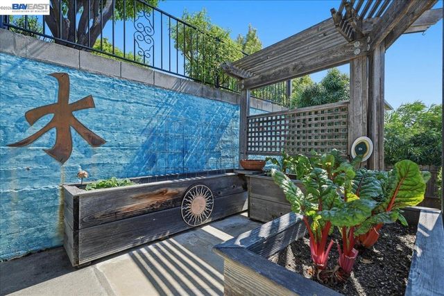 3439 Wyndale Dr, Castro Valley, CA 94546