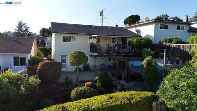 3439 Wyndale Dr, Castro Valley, CA 94546