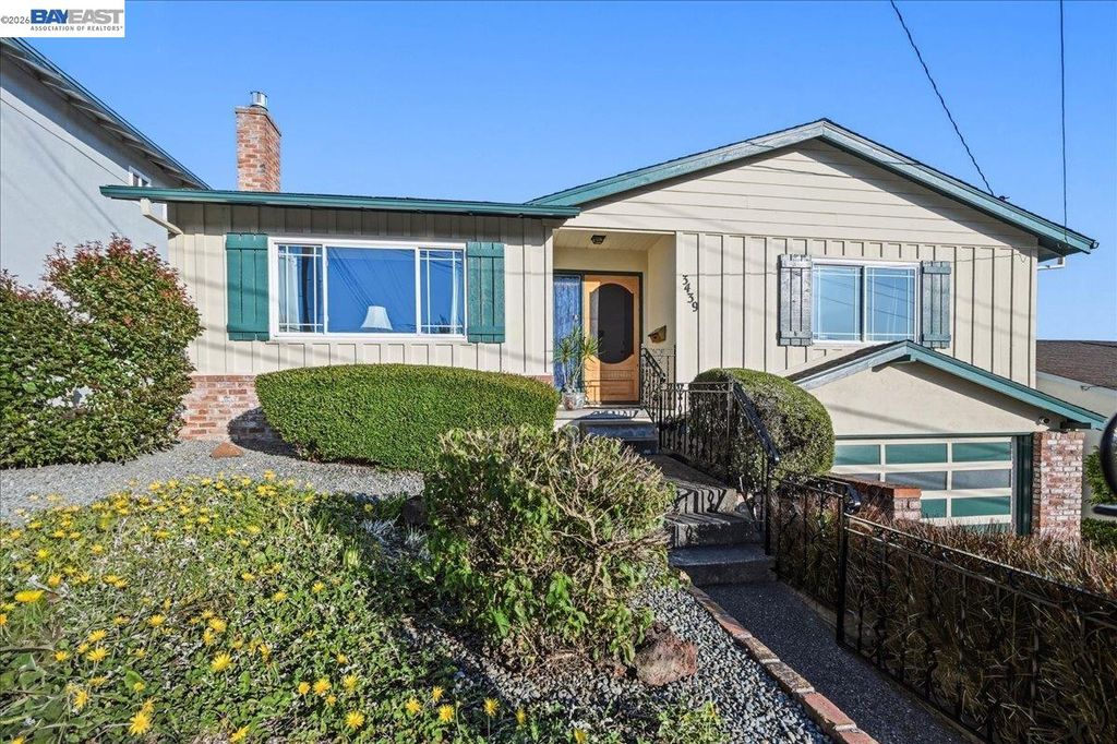 3439 Wyndale Dr, Castro Valley, CA 94546