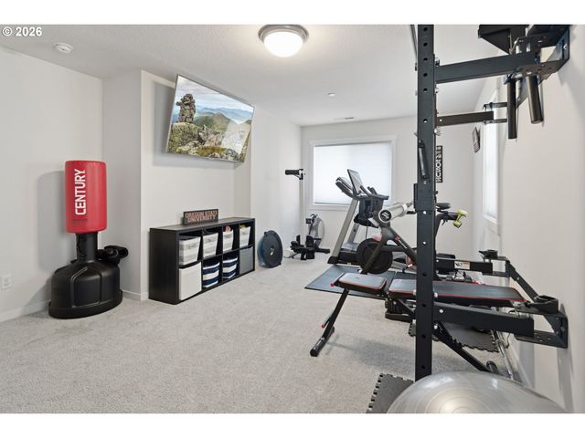 6635 LARISSA Ln, Gladstone, OR 97027