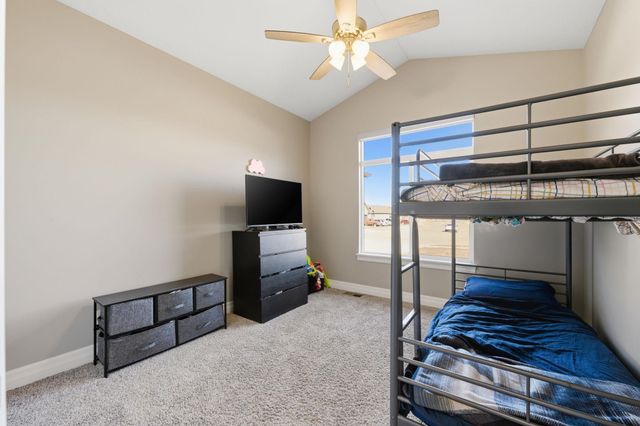 1219 Sontag Dr, Derby, KS 67037