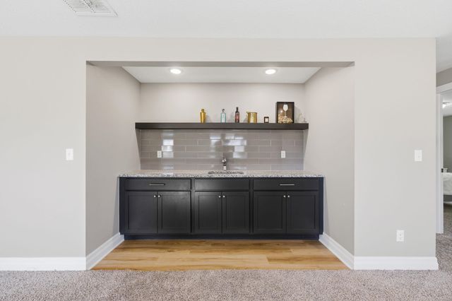 1219 Sontag Dr, Derby, KS 67037