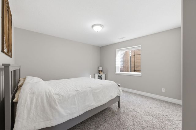 1219 Sontag Dr, Derby, KS 67037