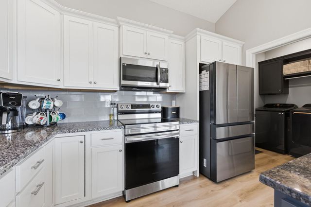 1219 Sontag Dr, Derby, KS 67037