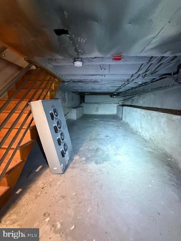 1307 E MOYAMENSING AVE, Philadelphia, PA 19147