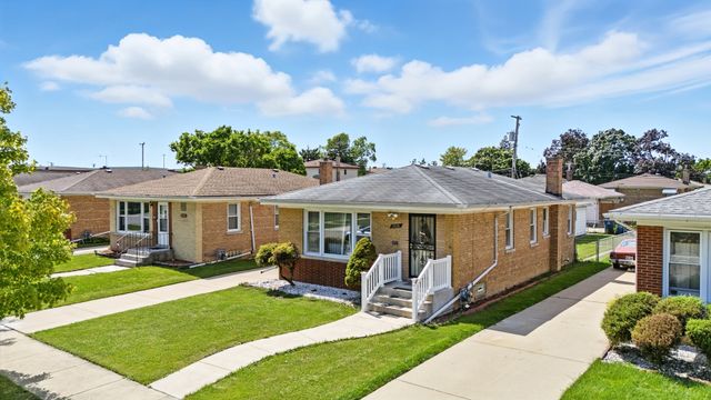 2920 N Sarah Street, Franklin Park, IL 60131