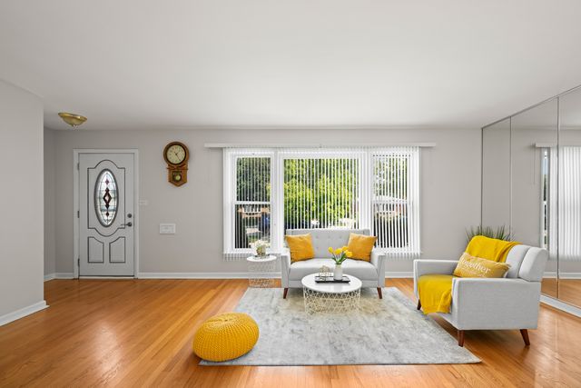 2920 N Sarah Street, Franklin Park, IL 60131