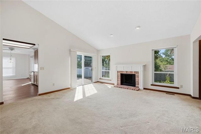 3044 Brentmoor Drive, St Charles, MO 63303