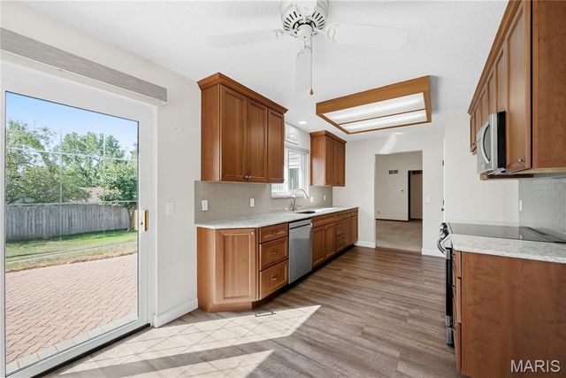 3044 Brentmoor Drive, St Charles, MO 63303