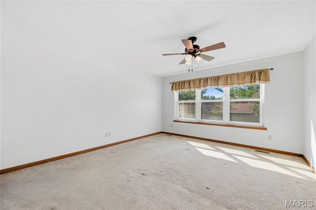 3044 Brentmoor Drive, St Charles, MO 63303