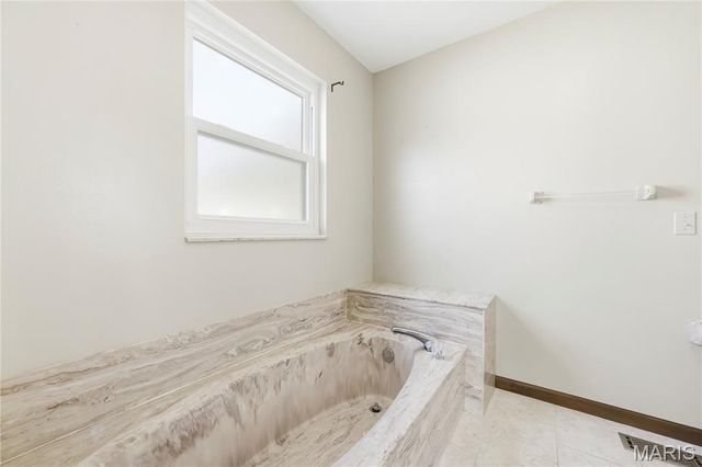 3044 Brentmoor Drive, St Charles, MO 63303