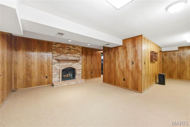 3044 Brentmoor Drive, St Charles, MO 63303