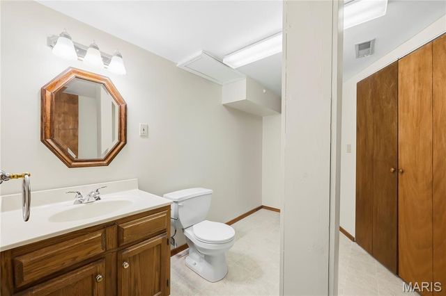 3044 Brentmoor Drive, St Charles, MO 63303