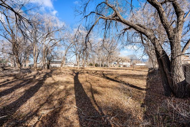 7914 Rancho De Roberto Road NW, Albuquerque, NM 87114