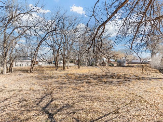 7914 Rancho De Roberto Road NW, Albuquerque, NM 87114