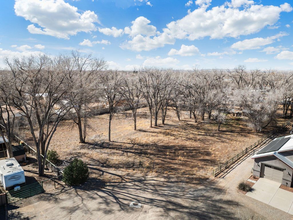 7914 Rancho De Roberto Road NW, Albuquerque, NM 87114