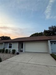 102 EDGEWATER CIRCLE, Sanford, FL 32773