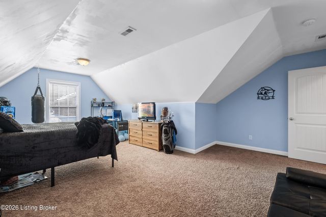 282 Fernwood Dr, Mt Washington, KY 40047