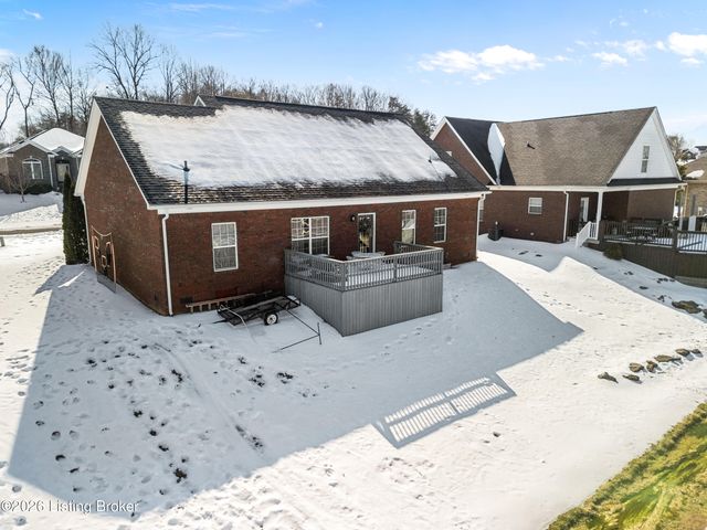 282 Fernwood Dr, Mt Washington, KY 40047