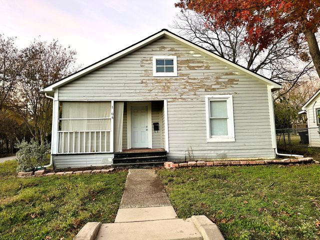 1104 Cole Street, Mckinney, TX 75069