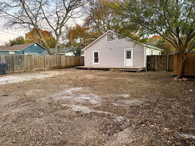 1104 Cole Street, Mckinney, TX 75069