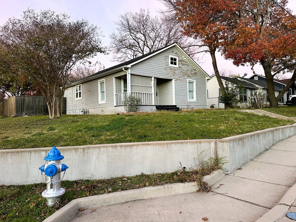 1104 Cole Street, Mckinney, TX 75069