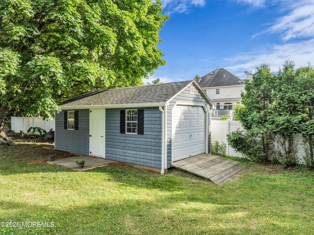 229 Dutch Lane Road, Freehold, NJ 07728