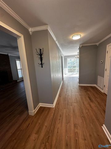 237 Brawley Drive, Owens Cross Roads, AL 35763